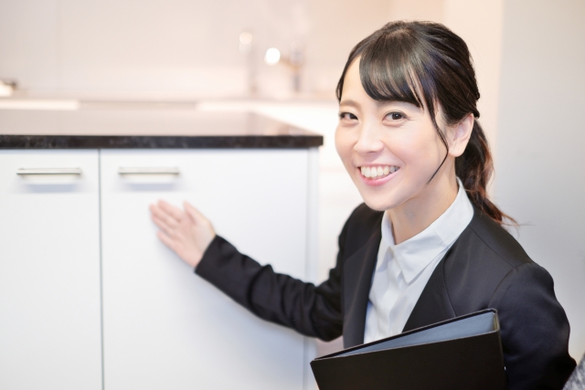 女性スタッフが対応します